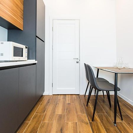 3 Vodna Apartment Lviv Eksteriør billede