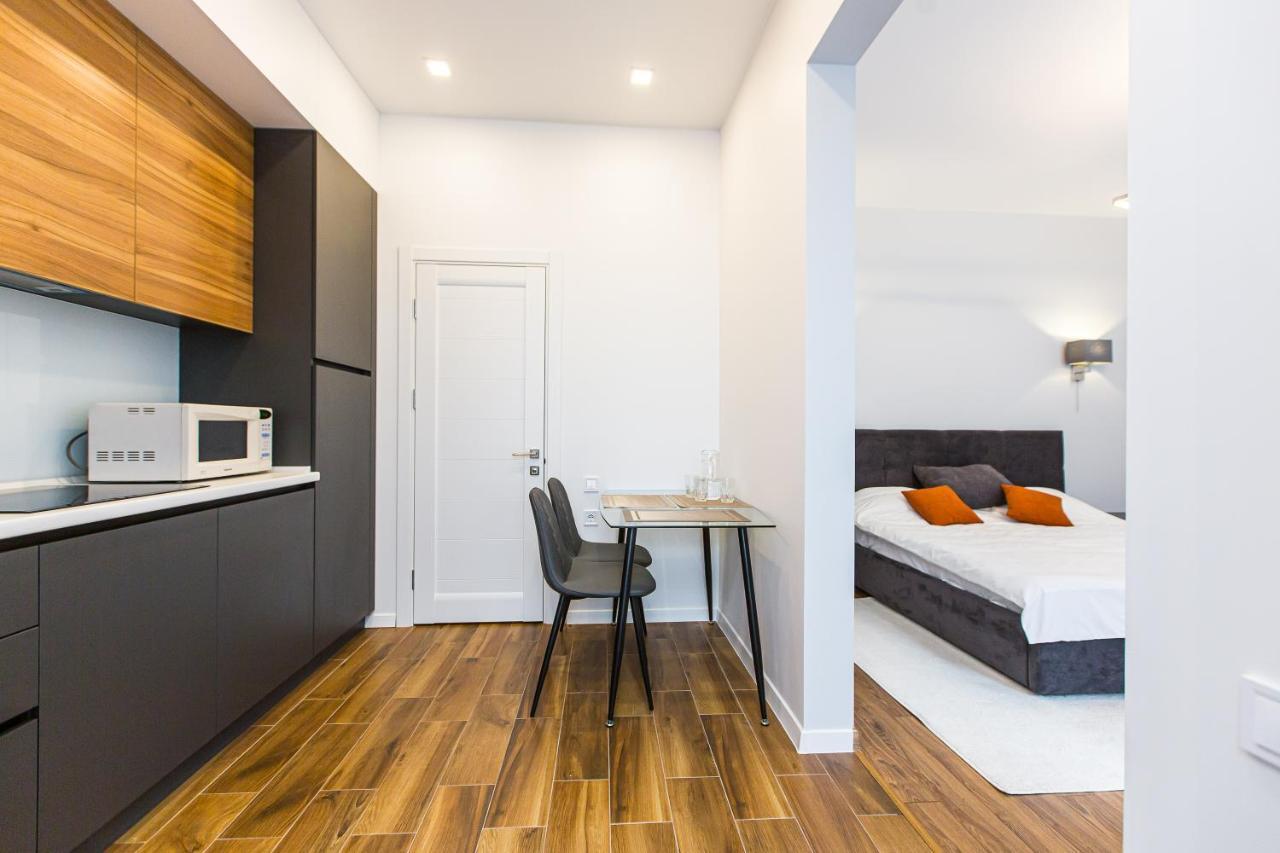 3 Vodna Apartment Lviv Eksteriør billede
