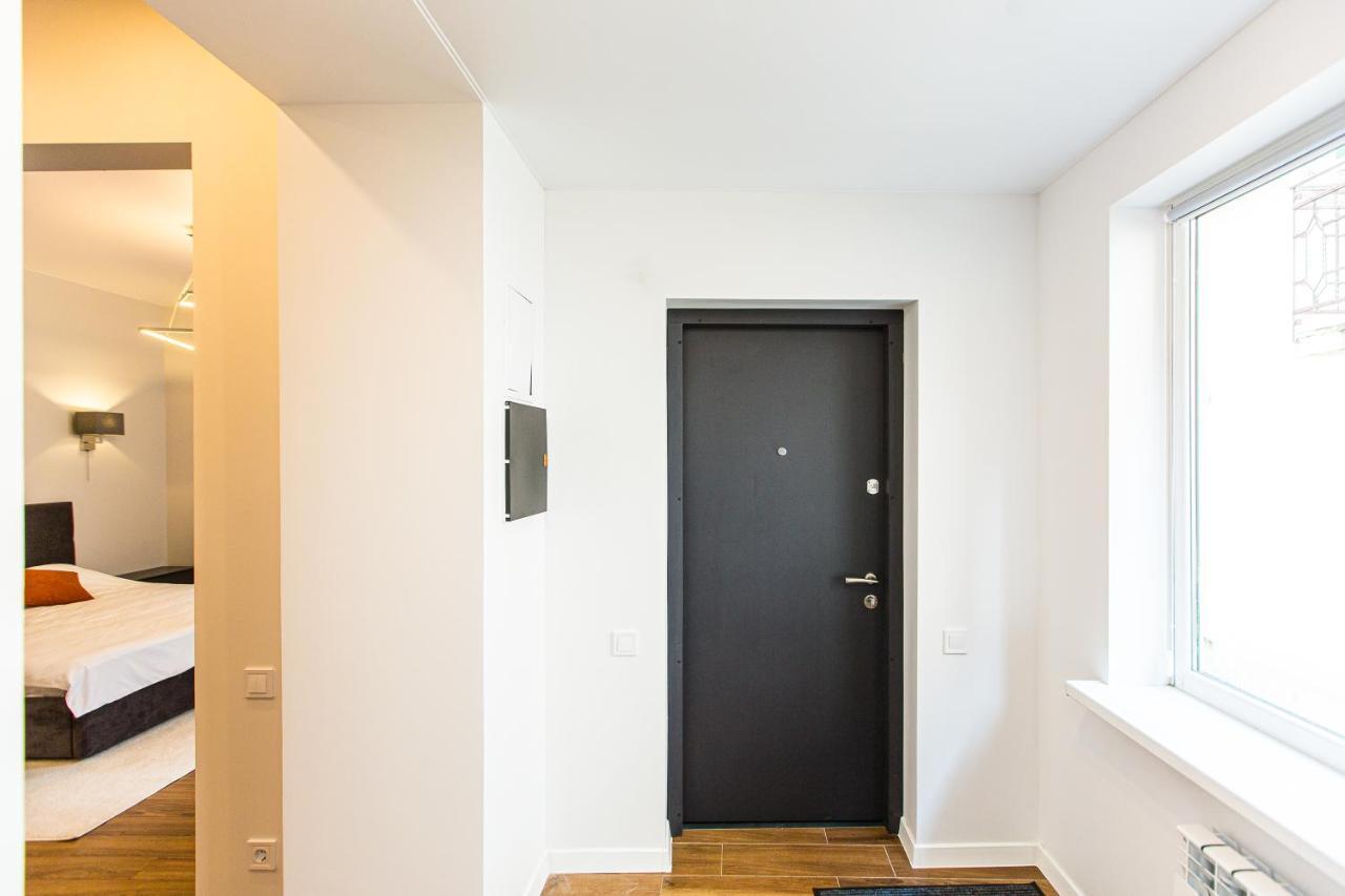 3 Vodna Apartment Lviv Eksteriør billede