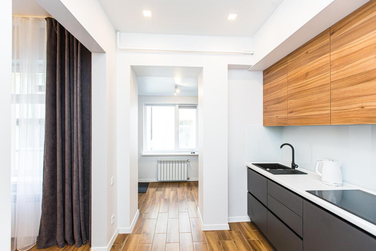 3 Vodna Apartment Lviv Eksteriør billede