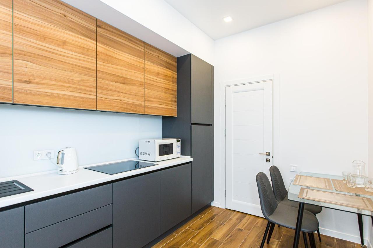 3 Vodna Apartment Lviv Eksteriør billede