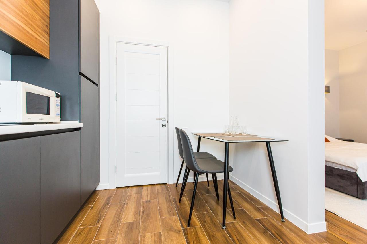 3 Vodna Apartment Lviv Eksteriør billede