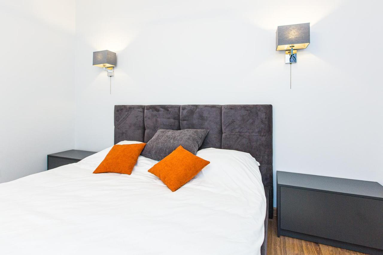 3 Vodna Apartment Lviv Eksteriør billede